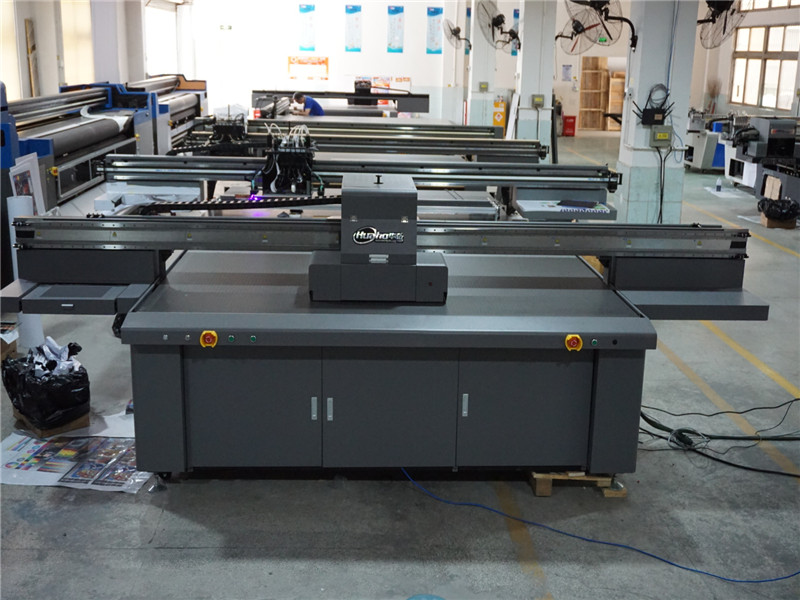 馬克杯彩印機(jī)-馬克杯印刷機(jī)(圖2) 馬克杯彩印機(jī)-馬克杯印刷機(jī)(圖2)